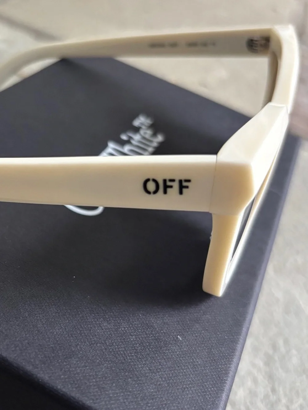 Off-White Lincoln Acetate Sunglasses, Brand New 🔥